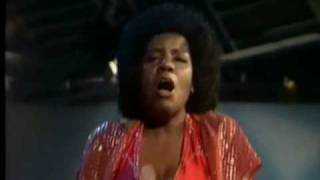 Gloria Gaynor  Reach out Ill be there live at ZDF  1976 [upl. by Winzler]