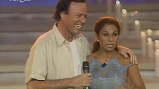 Julio Iglesias Gozar la vida amp Mal Acostumbrado 26 06 2000 RTVE es [upl. by Hullda]