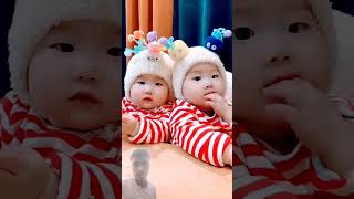 I LOVE YOU 💝😗😗💝 baby twins cute cutebaby babycraying [upl. by Ahsieket]