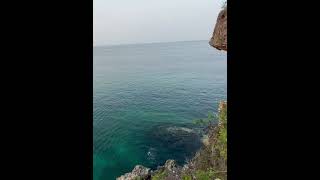 Le cliff bali Indonesia  travel adventure live [upl. by Rehpotsirhk976]