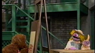 Sesame Street  Baby Bear Draws a Portrait of Goldilocks [upl. by Philipa]