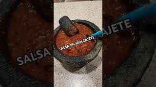 SALSA EN MOLCAJETE 👌🏼😋salsamexicana receta cocina comidamexicana [upl. by Arem590]