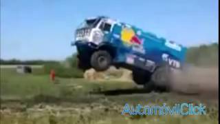 Kamaz Dakar 2014 опасный прыжок [upl. by Ahgiela]