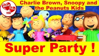 Snoopy STOP MOTION Peanuts Movie Peanuts Toys Peanuts Collectibles Charlie Brown Lucy Linus Sally [upl. by Yrevi]