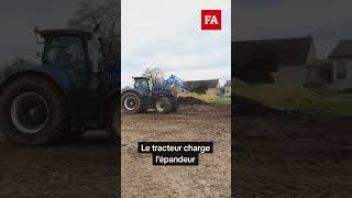 « J’attelle et dételle mon épandeur sans descendre de mon tracteur » farming agriculture tractor [upl. by Hump]