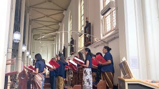 Persembahan Hati  Natalis Natalianto  BMV Youth Choir [upl. by Elleynad]