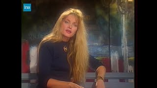 Arielle Dombasle  Mélomanuit  La Musique et la Voix interview 30 avril 1992 [upl. by Eeneg]