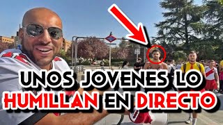 😡 BORJA ESCALONA JÓVENES DE UNA FACULTAD LO HUMILLAN EN DIRECTO Y ESTE NO REACCIONA [upl. by Eissalc]