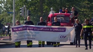 coaprotest brandweer in Breda [upl. by Barboza]