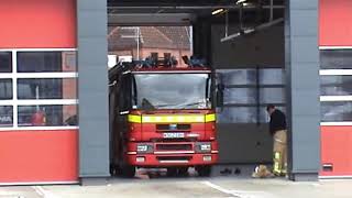 Hertfordshire Fire amp Rescue Service Watford WrLWreg Dennis SabreSPARE Turnout June 2011 [upl. by Blalock]