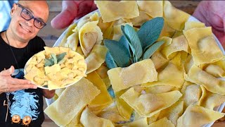 TORTELLI DI ZUCCA ravioli alla MANTOVANA ravioli di zucca e amaretto [upl. by Anilag]