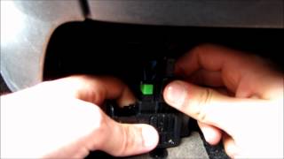 TUTO réparer le problème du voyant dairbag how repair airbag warning light [upl. by Linad5]