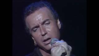 Bernard Lavilliers  Petit  live au Zénith 1989 [upl. by Cavallaro]