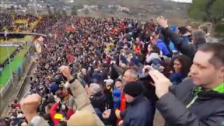 Benevento  Milan il Gol di Brignoli ed esplode la curva sud [upl. by Rutledge444]