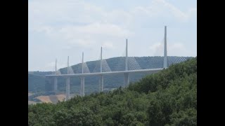 Viaduc de Millau [upl. by Atalanta49]