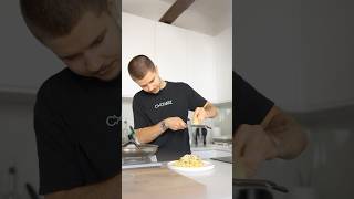 Carbonara której na pewno nie zepsujesz 🍝 coocharz carbonara shorts [upl. by Kotta]