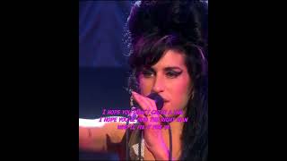 Valerie – Amy Winehouse live 2007 [upl. by Eimaral]