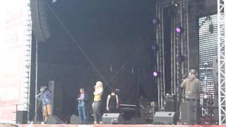 Beatrice Egli LIVE IN HAMBURG SINGT Diese Nacht hat 1000 Stunden [upl. by Lessig638]