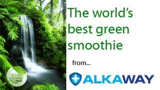 The Ultimate Green Smoothie Raw foodies Alkalarians and Vegans youll love it [upl. by Kemppe]