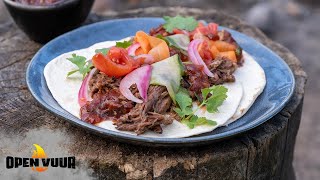 Tacos met barbacoa en gepekelde groentjes  Open Vuur [upl. by Anivas]