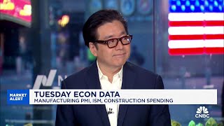 Investors should be cautious for the next 8 weeks says Fundstrats Tom Lee [upl. by Nadean25]