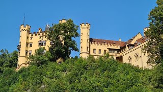 Rundgang auf Schloss Hohenschwangau gegenüber von Schloss Neuschwanstein im Ortsteil Hohenschwangau [upl. by Seaver479]