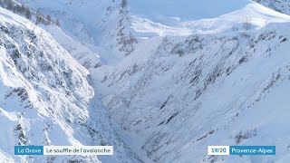 HautesAlpes  avalanche impressionnante près du village de La Grave [upl. by Yhtimit]