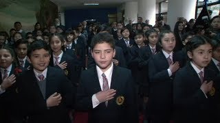 Coro de Niños del Colegio La Igualdad cantó el Himno Nacional al Presidente Piñera [upl. by Oguh869]