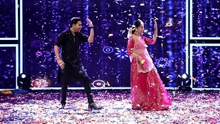 Sangeet Dance Performance on Laila  Raanjhana  Maan Meri Jaan  Dil Mera Blast  Couple Dance [upl. by Crotty]