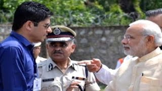 IAS officer denies defence on WhatsApp over meeting PM Modi in casuals [upl. by Hildagarde812]