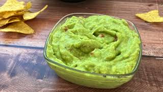 Recette du guacamole facile  comment faire du guacamole maison [upl. by Clim]