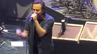 EDDIE VEDDER THE DARK  POWER OF RIGHT  LONG WAY THE EARTHLINGS live in CHICAGO 2 on 2102022 [upl. by Nomae117]