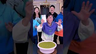 The Green Bean Touching Gold Challenge Is So ExcitingFunnyfamily Partygames [upl. by Eimiaj834]