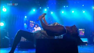 HD Noisettes  Dont Upset The Rhythm Live  New Pop Festival 2009 [upl. by Ron299]