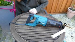 Makita JR3050T Reciprosäge im Praxistest  Säbelsäge Test [upl. by Merkley40]