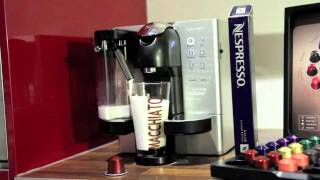 DeLonghi Lattissima EN720M  LatteMacchiato Zubereitung [upl. by Wershba211]