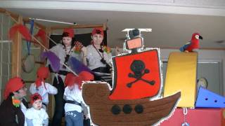 Piratenfest  MINIS Kinderkrippe Bad Waltersdorf  Volker Rosin quotRolli der Seeräuberquot [upl. by Nnylram181]