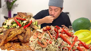 CRISPY PORK BELLY PORK AND CUCUMBER SALAD SPICY THAI NOODLE SALAD GREEN MANGO Mukbang amp Recipe [upl. by Lhok]