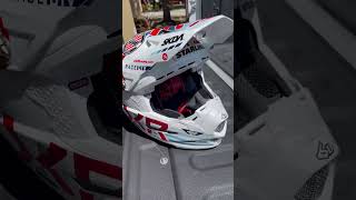 How clean is this 6DFXR colab ATR2 helmet dirtbike racing motocross motorcycle supercross [upl. by Oinoitna]