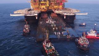 Pioneering Spirit removing the Brent Delta topsides HD [upl. by Hook]