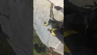 PASO MUY EXPUESTO DE CLAVIJAS Vía Ferrata Kandersteg te atrevesshorts [upl. by Acimot]