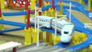 プラレール TomyPlarail Shinkansen trains Vol11 the N7008000 Sakura quotCherry blossomquot HD [upl. by Friederike363]