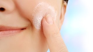 How salicylic acid works in your skincare  The science of your skincare [upl. by Dahij]