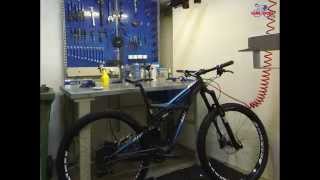 Unboxing 2015 Specialized Enduro Elite 29 [upl. by Thynne]