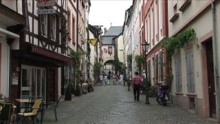 Bernkastel Kues Weinort an der Mosel  Deutschland  Burg Landshut  Reisebericht [upl. by Lillis]