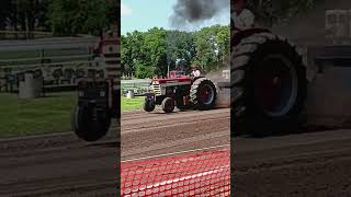 Farmall 460 pulling in Light 3000rpm at Lesterville SD 2024 [upl. by Niwrehs]