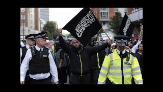 Is Donald Trump Right Met Police Officer Confirms No Go Areas In London [upl. by Ffilc]