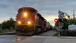 Railfanning Horn Alley featuring 20 other railfans [upl. by Eliak]