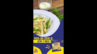 Pasta con crema de leche y pollo [upl. by Artinak]