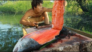 survival in the rainforest Eating Salmon Fish So Delicious [upl. by Macintyre583]